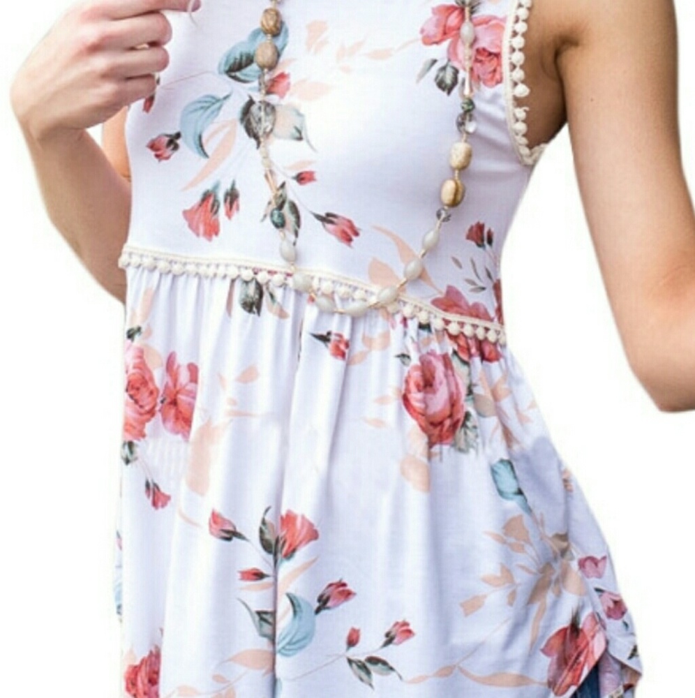 NWOT BOUTIQUE TOP